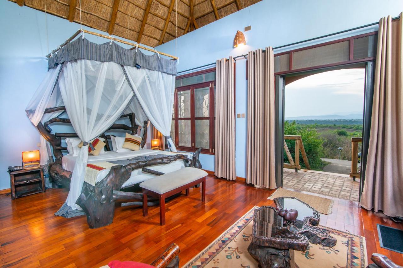 Buffalo Safari Lodge Katunguru Exterior photo