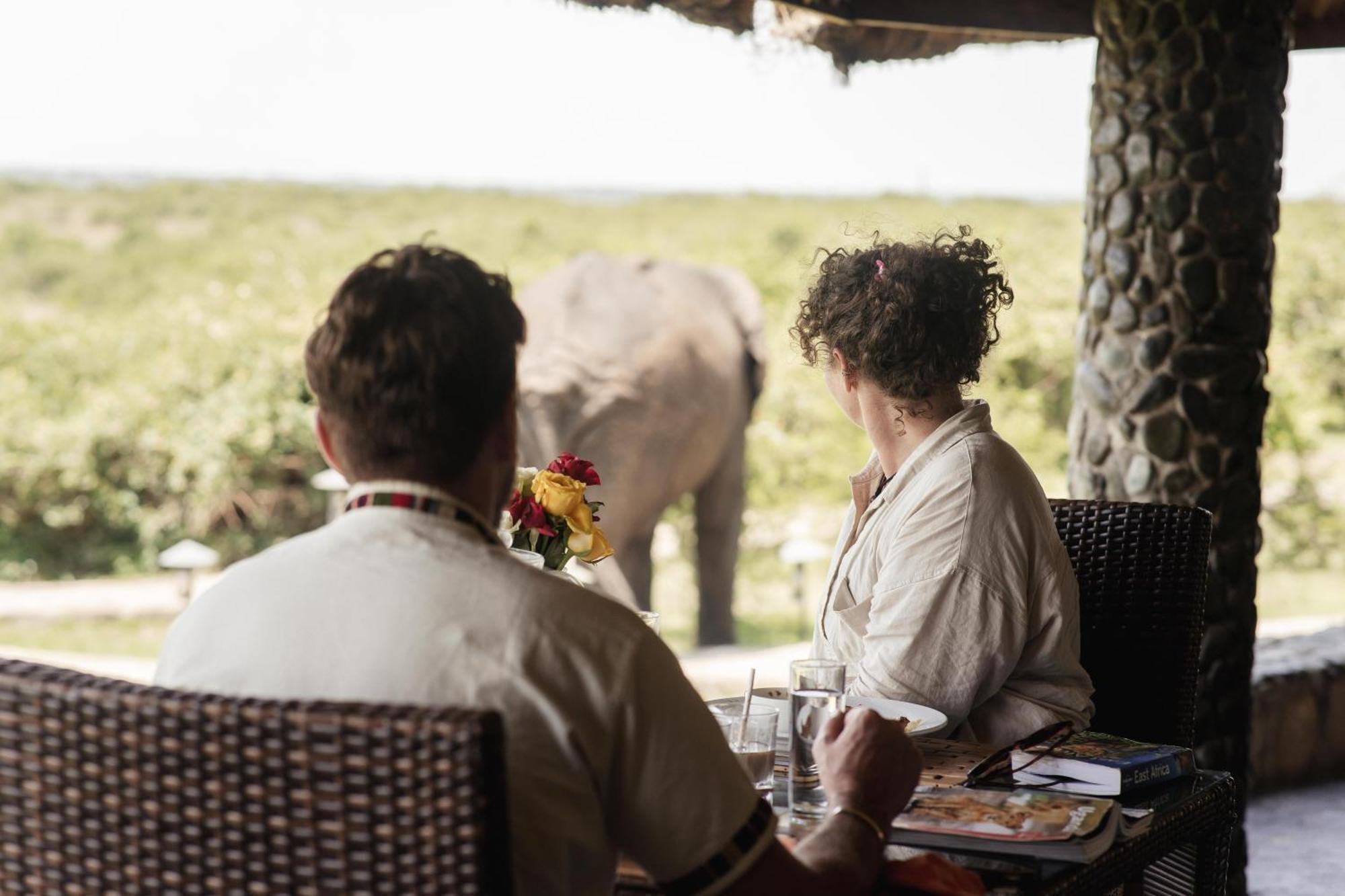 Buffalo Safari Lodge Katunguru Exterior photo